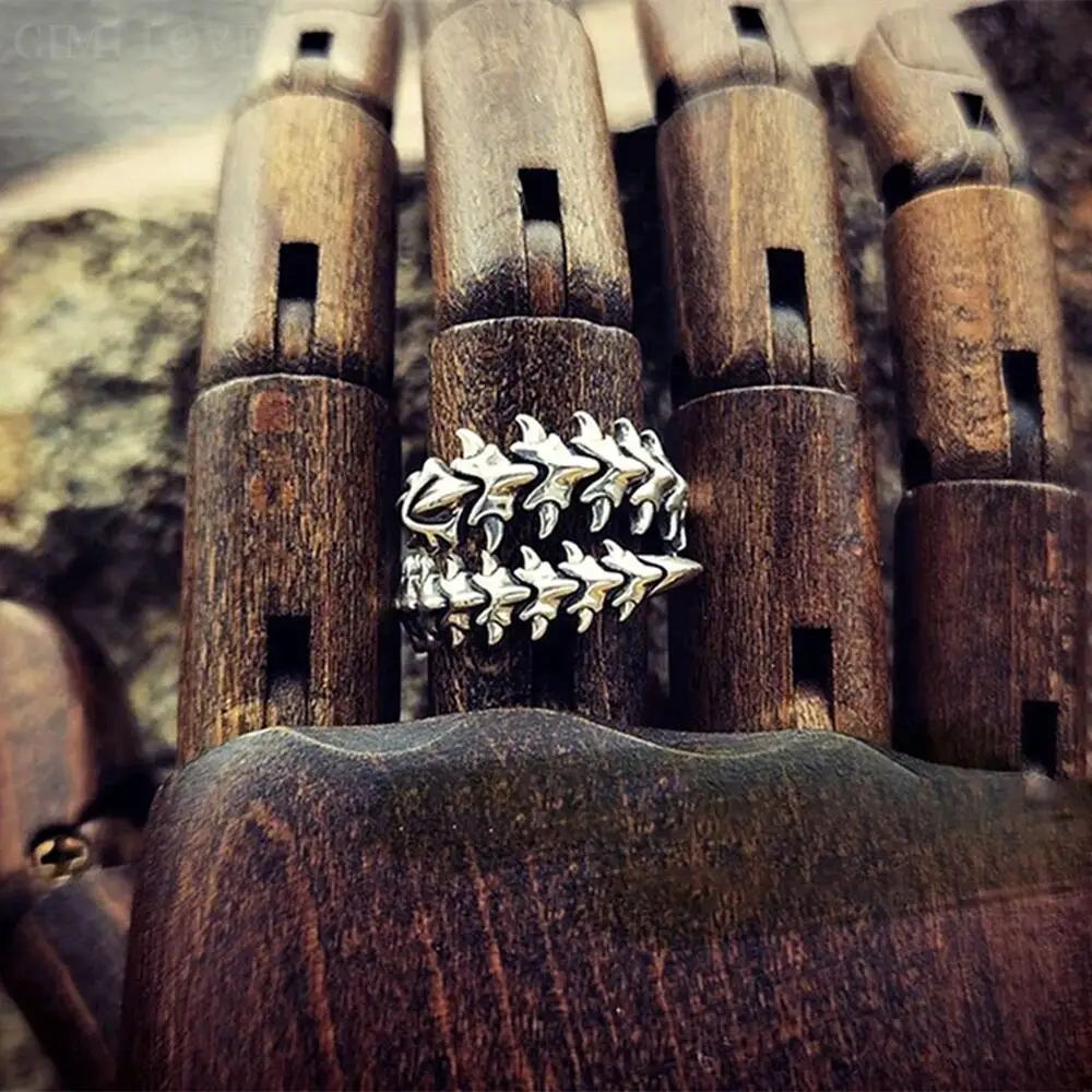 Ретро-готические кольца для позвоночника для женщин, мужчин, хип-хоп Гипербола, ювелирные изделия в виде сороконожки, подарки, модное кольцо, Винтажное геометрическое отверстие - 2