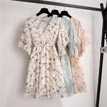 Летнее шифоновое платье с V-образным вырезом и цветочным рисунком, рукава с оборками, эластичный пояс на подкладке