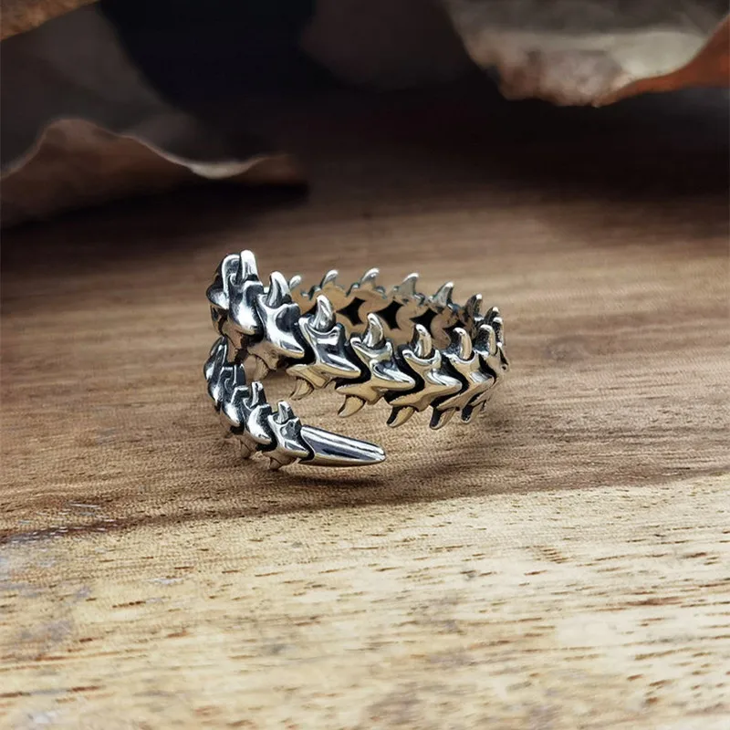 Ретро-готические кольца для позвоночника для женщин, мужчин, хип-хоп Гипербола, ювелирные изделия в виде сороконожки, подарки, модное кольцо, Винтажное геометрическое отверстие - 1